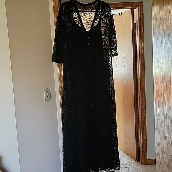 torrid black lace maxi dress Plus Size - Festi Lace Trim Maxi Dress